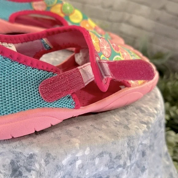 NEWTZ Pink&Blue Citrus Watershoes Rubber BumpToe Summer Play Shoes Girls 4/5 New - Picture 9 of 11